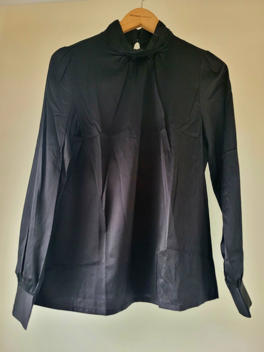 LILYSILK Black Silk High Neck Blouse NWT Small